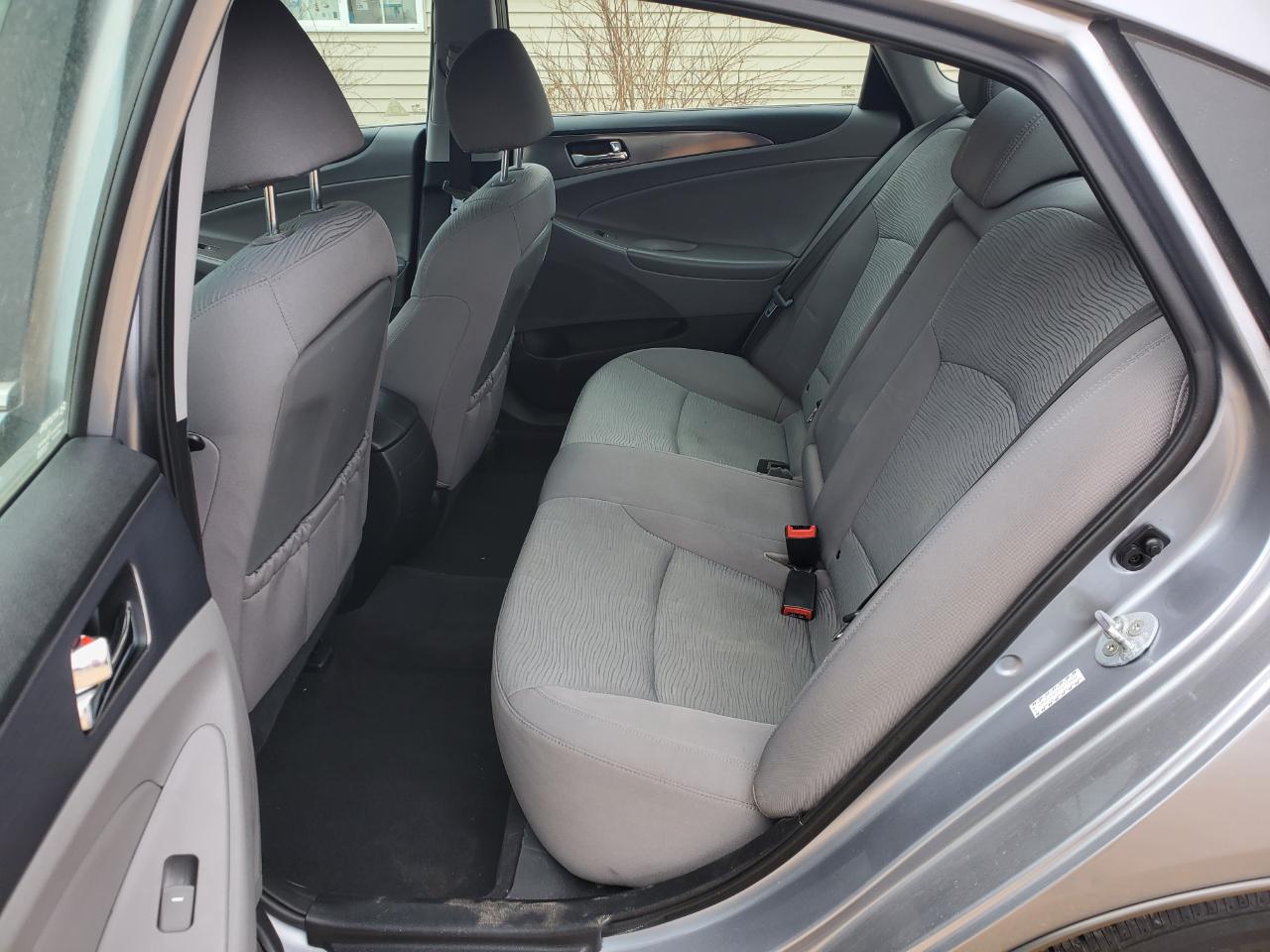 Hyundai Sonata Hybrid 4dr Sdn 2015