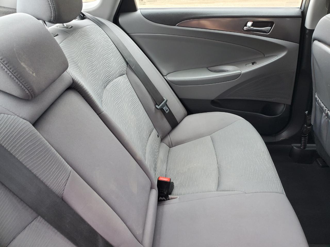 Hyundai Sonata Hybrid 4dr Sdn 2015