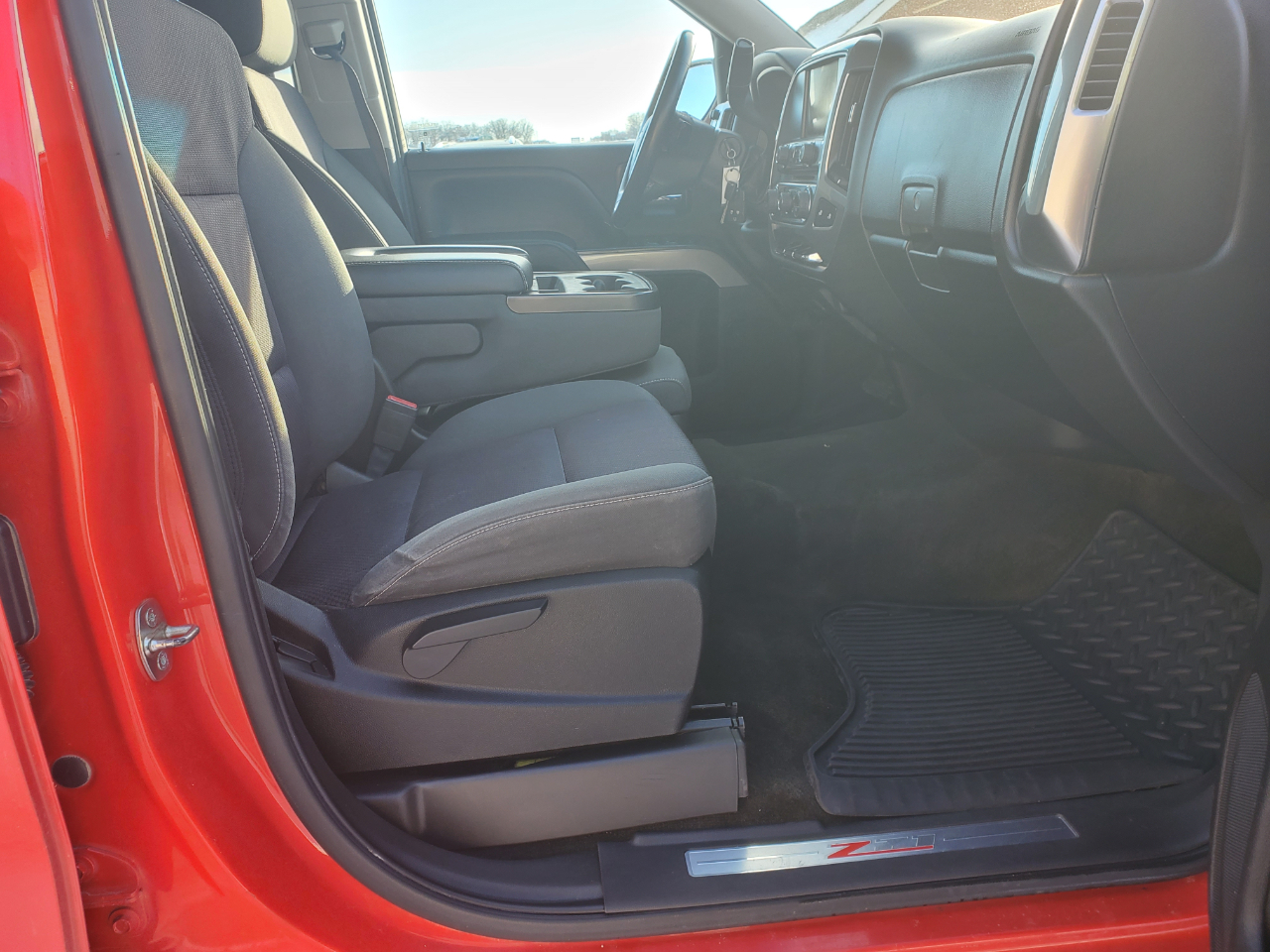 Chevrolet Silverado 1500 4WD Crew Cab 143.5" LT w/2LT 2014