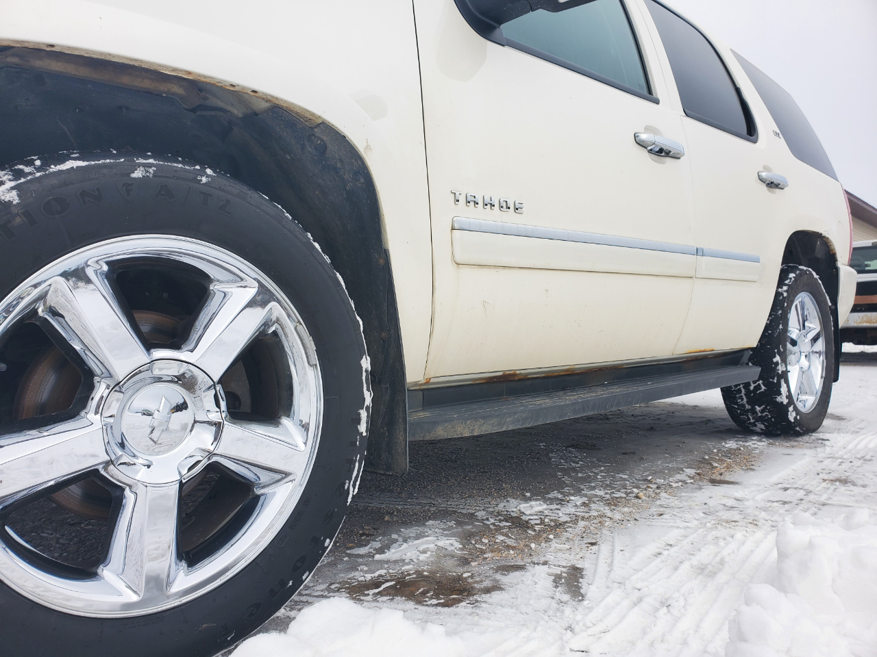 Chevrolet Tahoe 4WD 4dr 1500 LTZ 2011