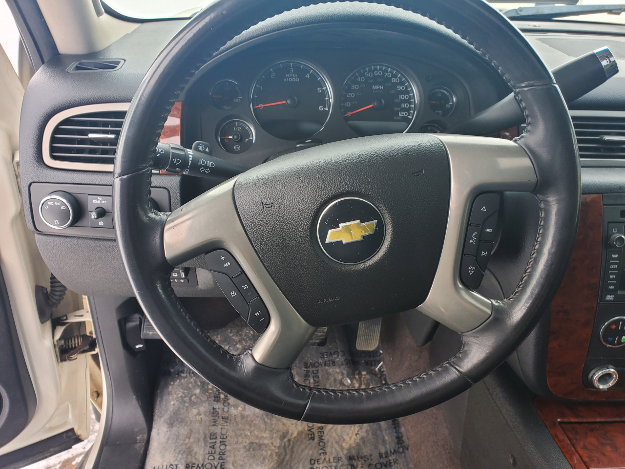 Chevrolet Tahoe 4WD 4dr 1500 LTZ 2011