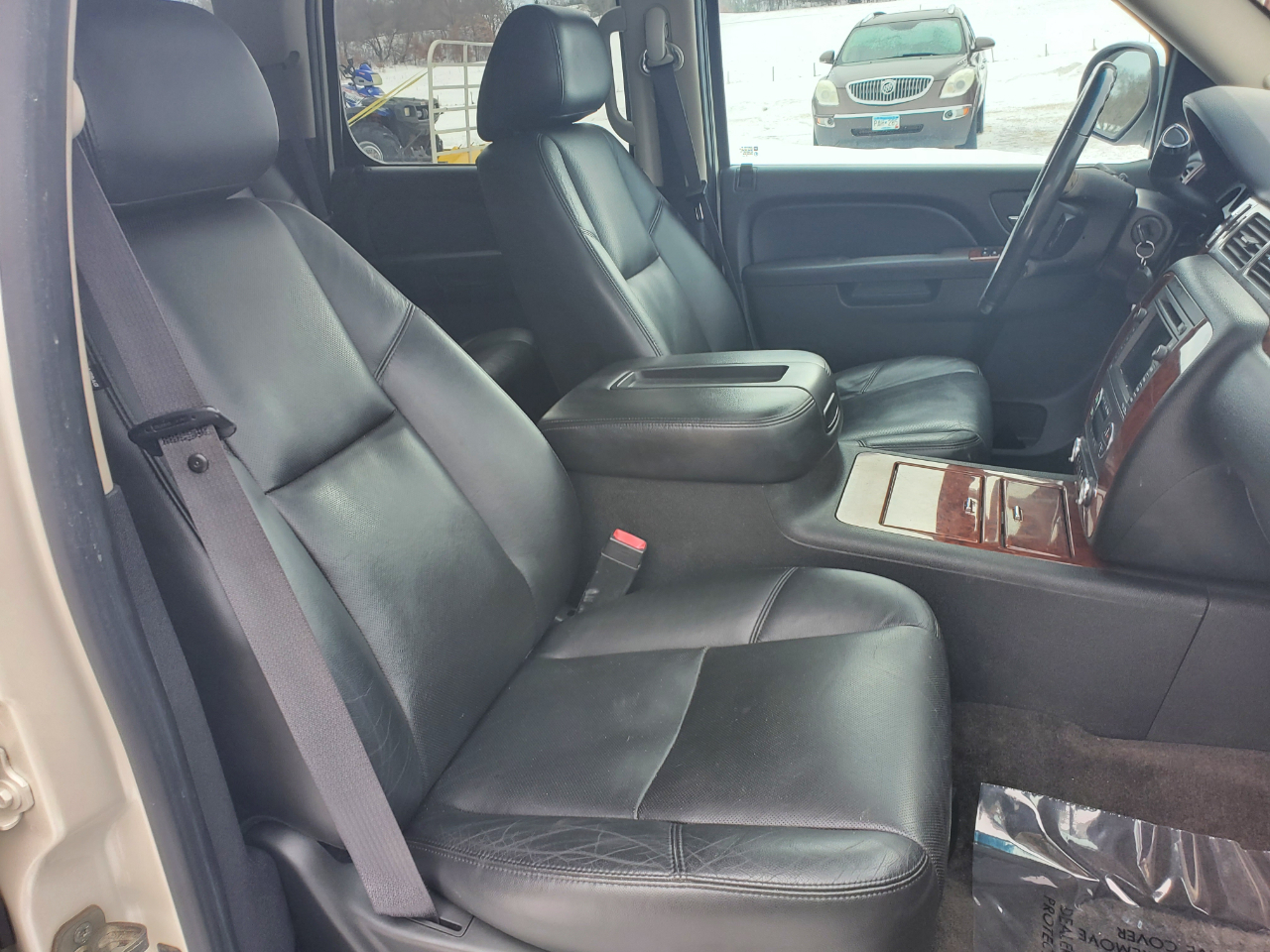 Chevrolet Tahoe 4WD 4dr 1500 LTZ 2011