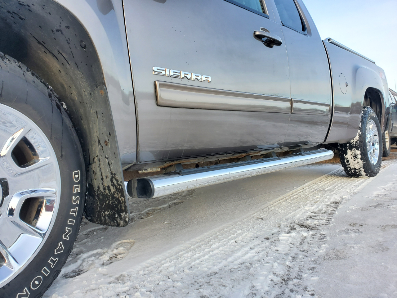 GMC Sierra 1500 4WD Ext Cab 143.5" SLT 2013