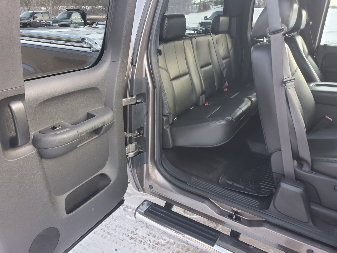 GMC Sierra 1500 4WD Ext Cab 143.5" SLT 2013