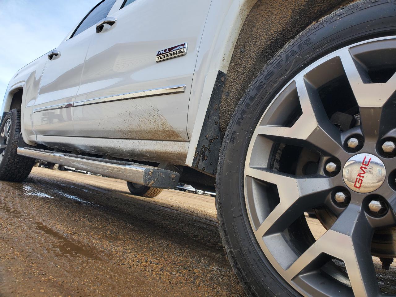 GMC Sierra 1500 4WD Crew Cab 143.5" SLE 2014