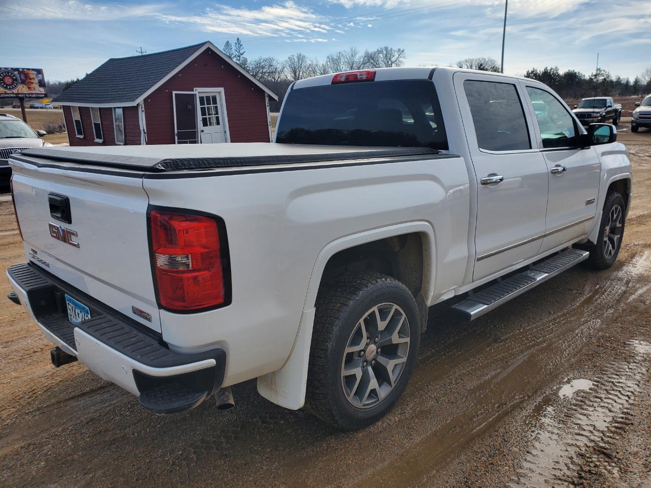 GMC Sierra 1500 4WD Crew Cab 143.5" SLE 2014