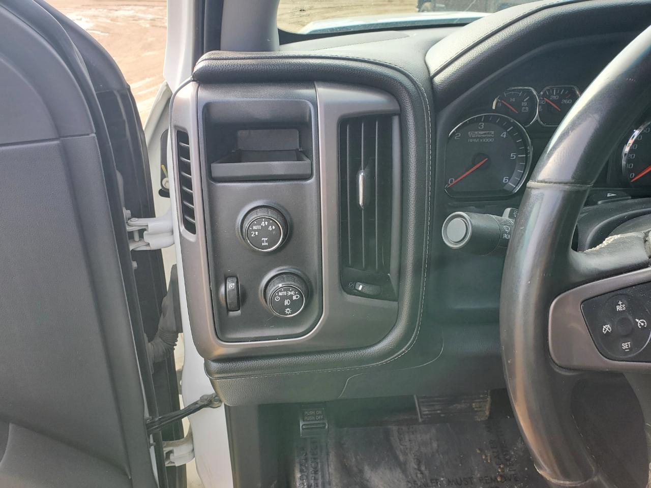 GMC Sierra 1500 4WD Crew Cab 143.5" SLE 2014