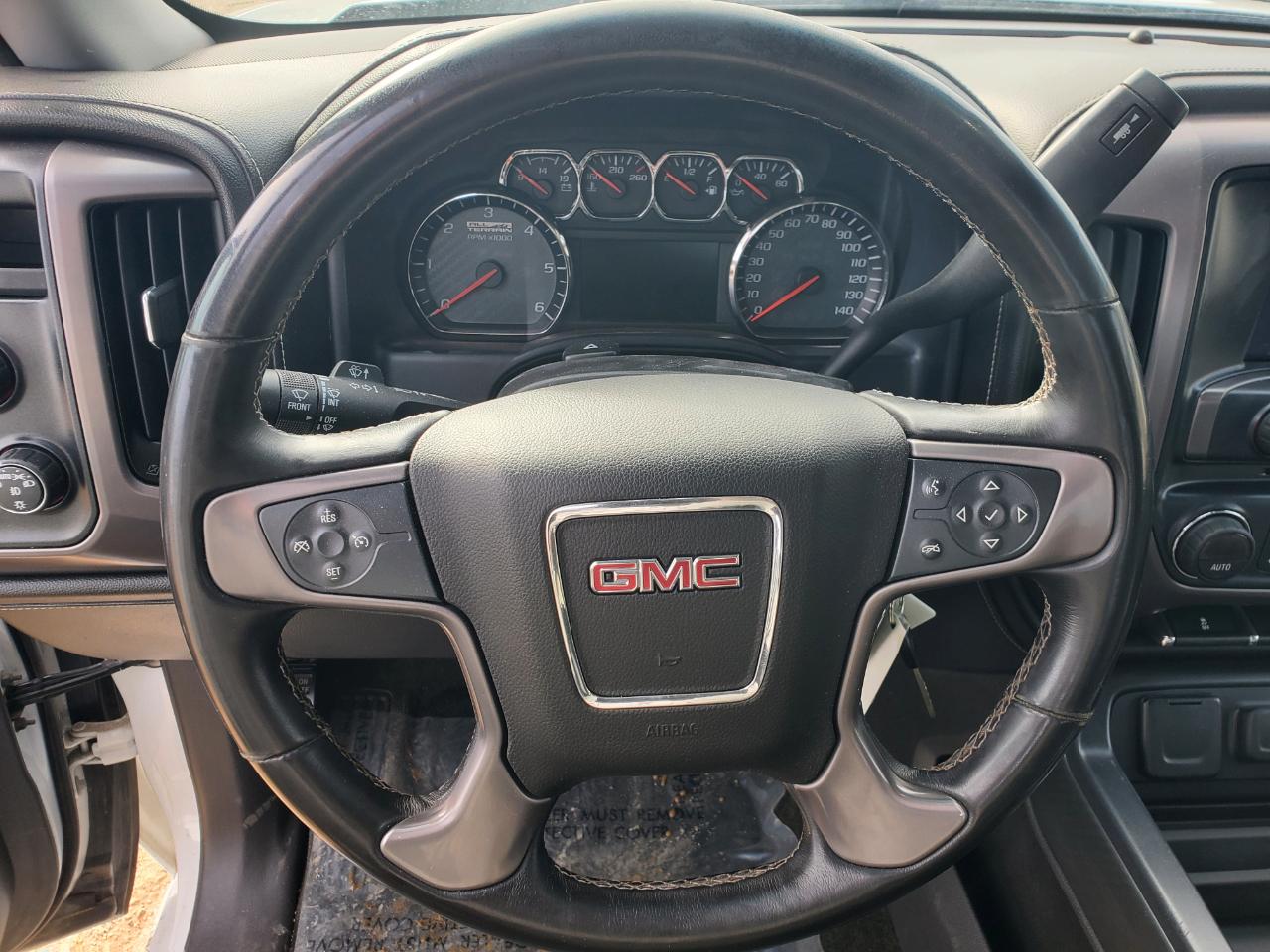 GMC Sierra 1500 4WD Crew Cab 143.5" SLE 2014