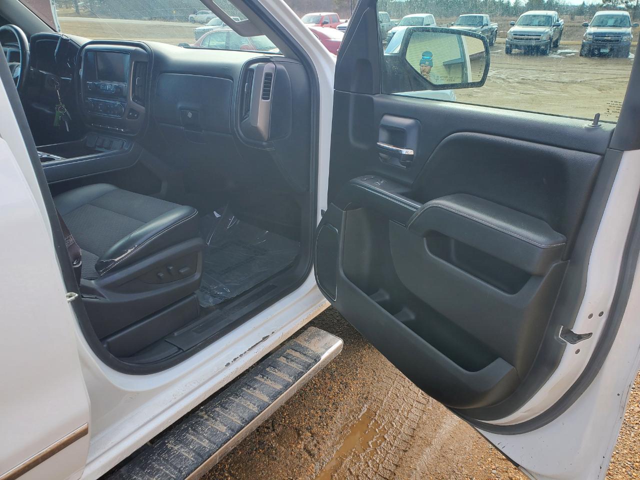 GMC Sierra 1500 4WD Crew Cab 143.5" SLE 2014