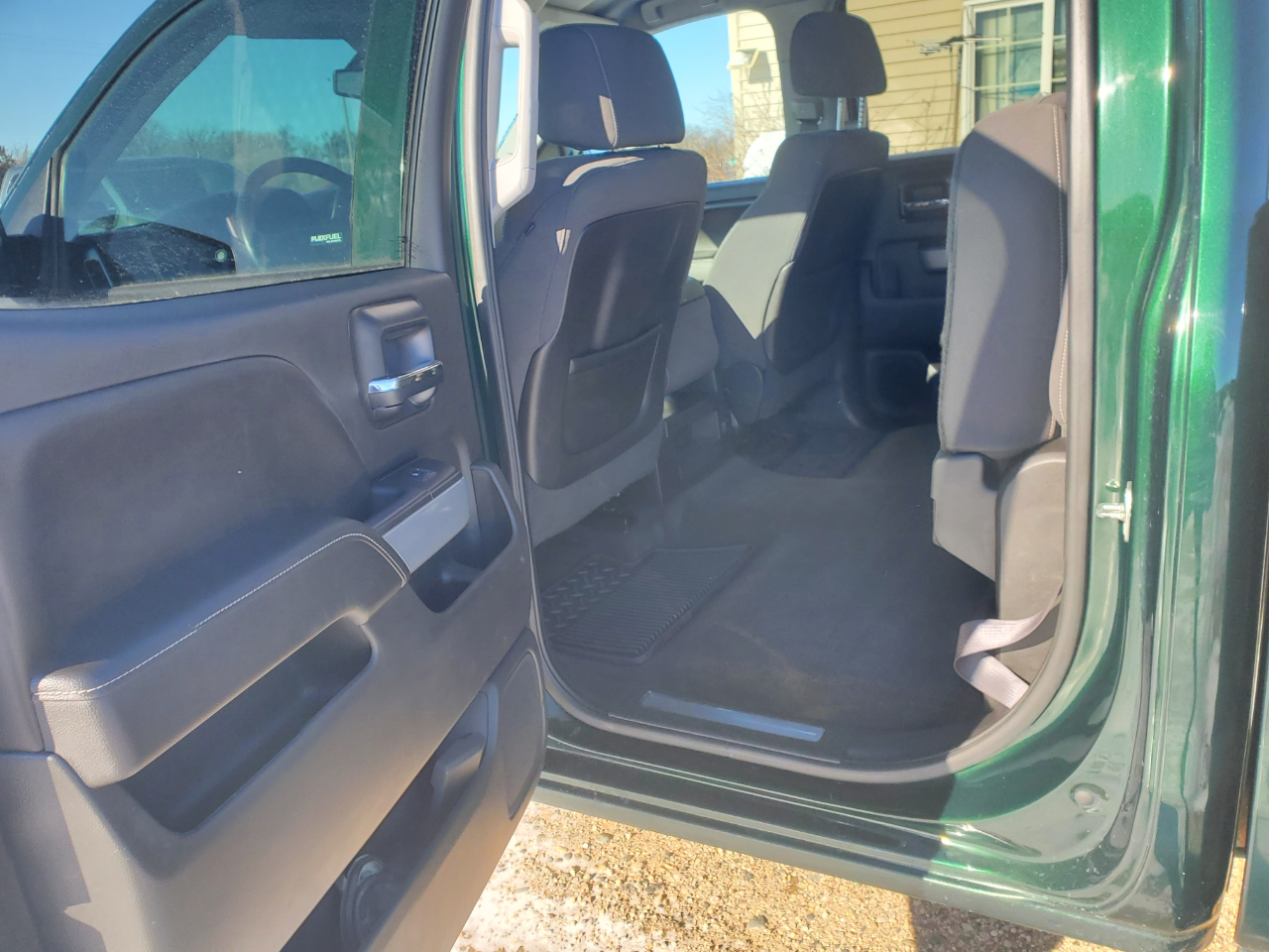 Chevrolet Silverado 1500 4WD Crew Cab 143.5" LT w/2LT 2015