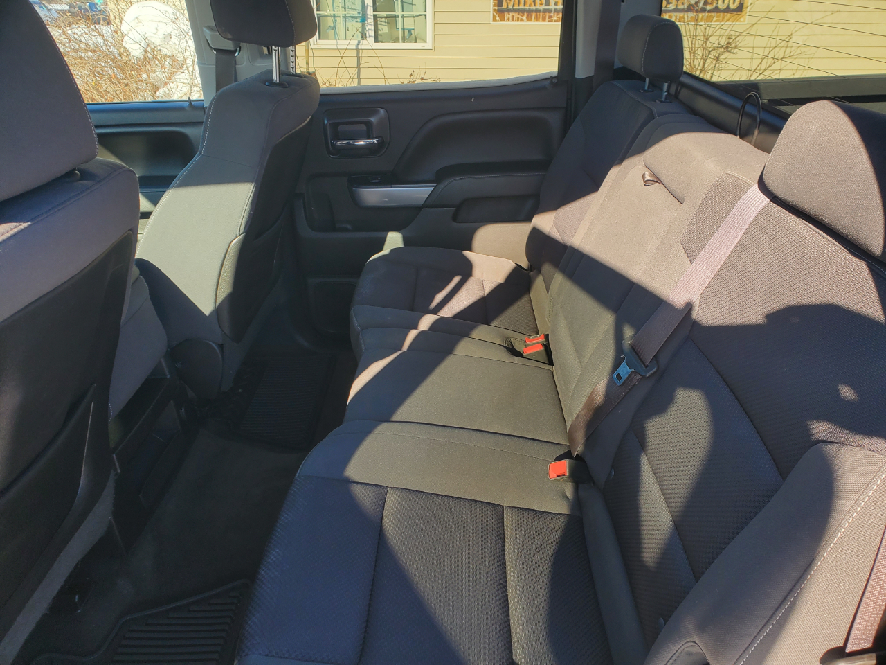 Chevrolet Silverado 1500 4WD Crew Cab 143.5" LT w/2LT 2015