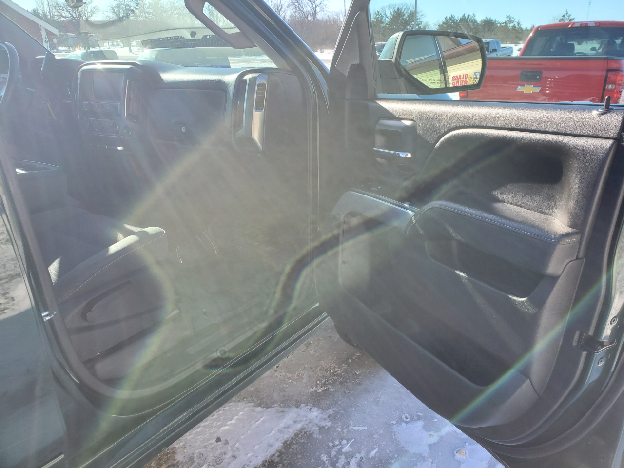 Chevrolet Silverado 1500 4WD Crew Cab 143.5" LT w/2LT 2015