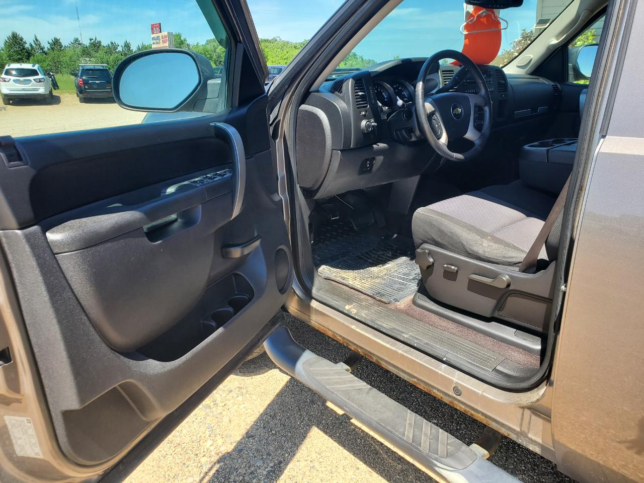 Chevrolet Silverado 1500 4WD Crew Cab 143.5" LT 2013