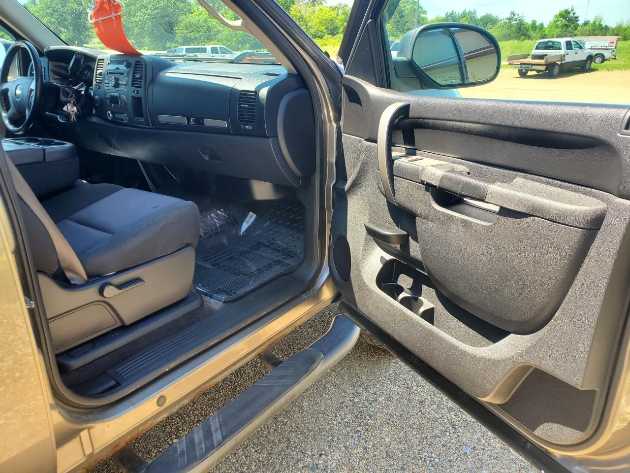 Chevrolet Silverado 1500 4WD Crew Cab 143.5" LT 2013