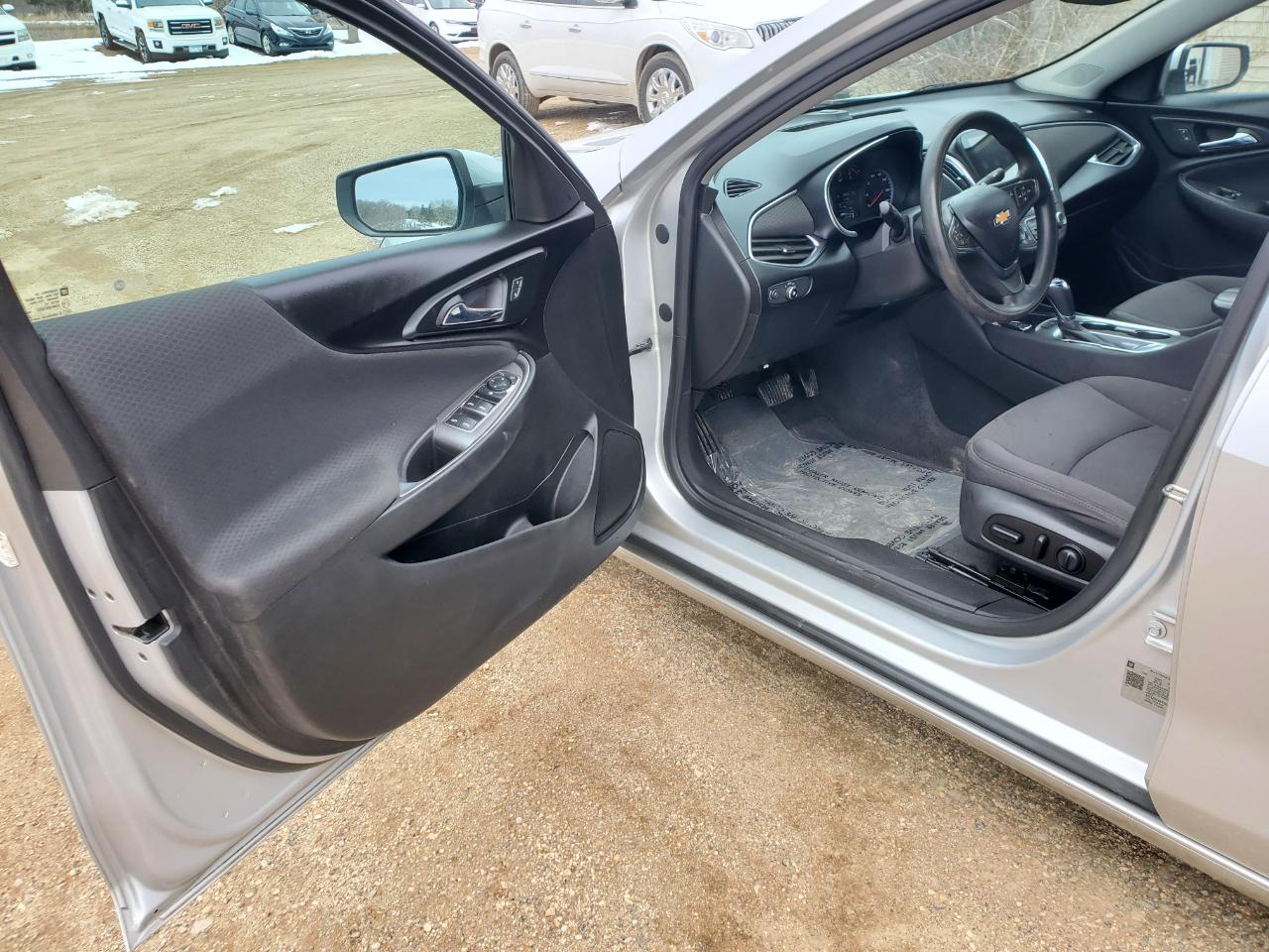 Chevrolet Malibu 4dr Sdn LT 2020