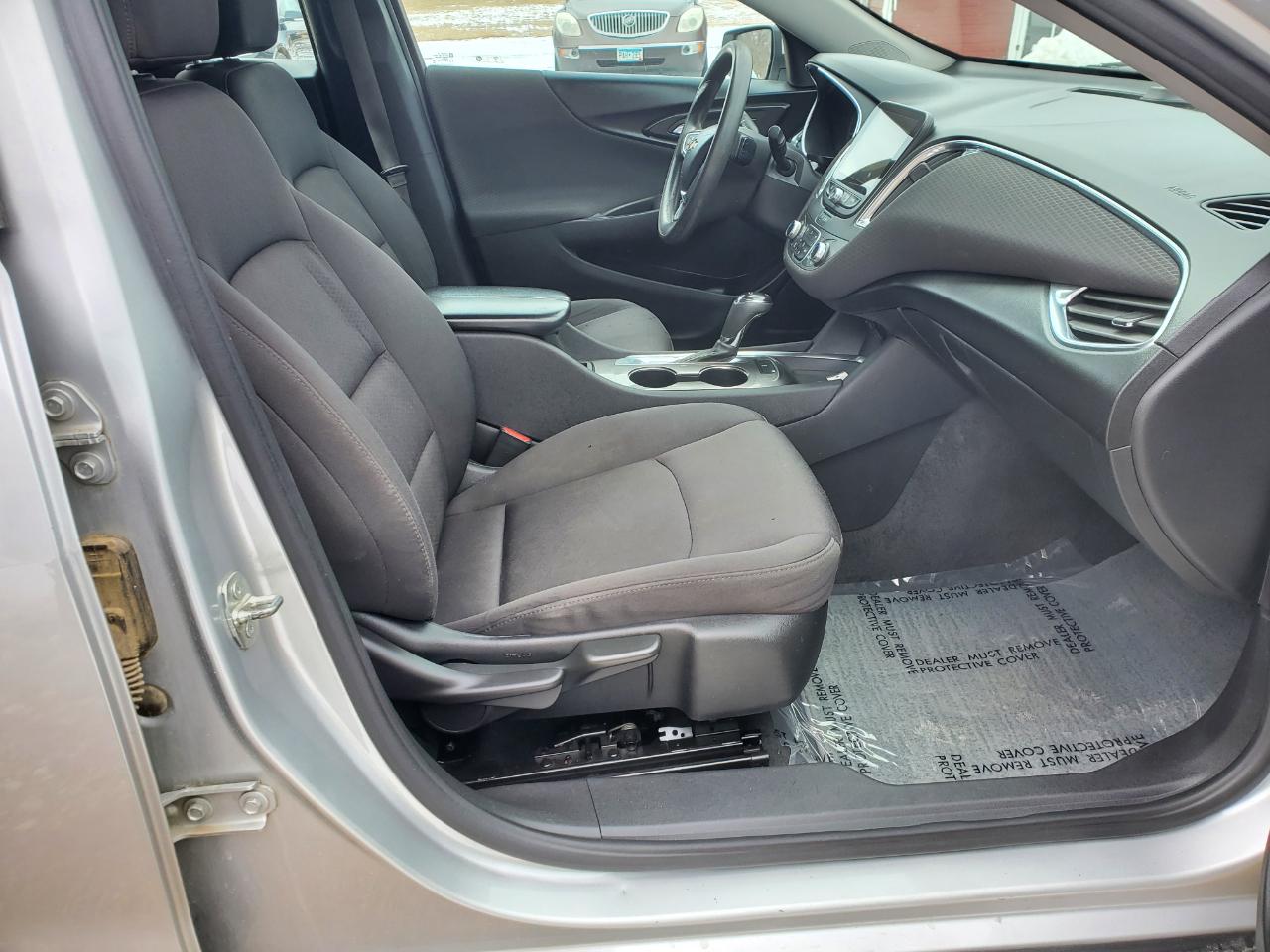 Chevrolet Malibu 4dr Sdn LT 2020