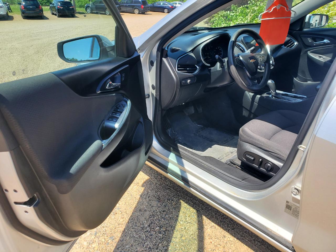 Chevrolet Malibu 4dr Sdn LT 2020