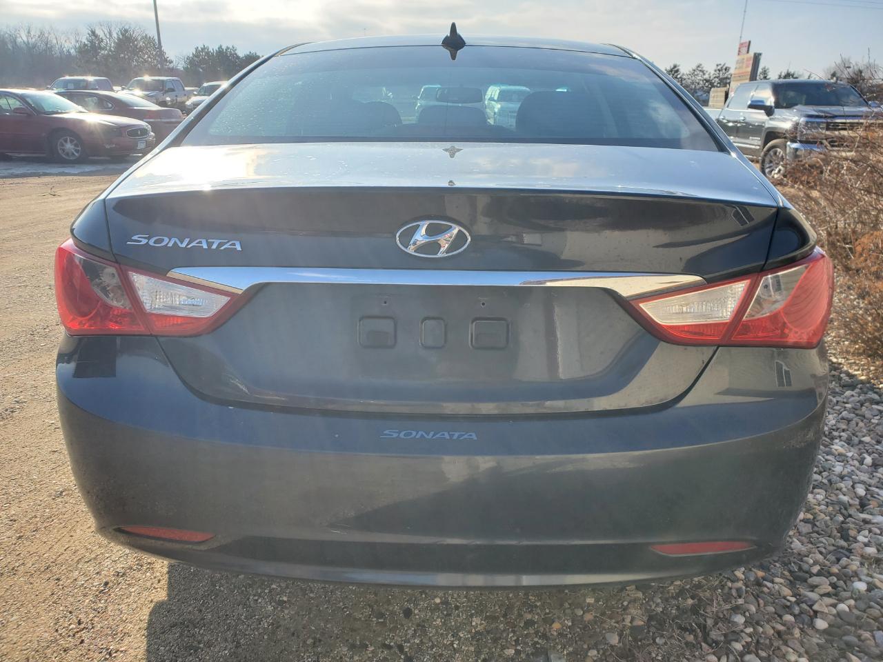 Hyundai Sonata 4dr Sdn 2.4L Auto GLS 2013