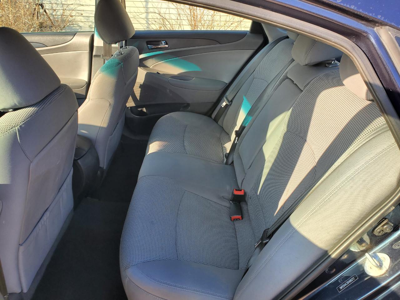 Hyundai Sonata 4dr Sdn 2.4L Auto GLS 2013