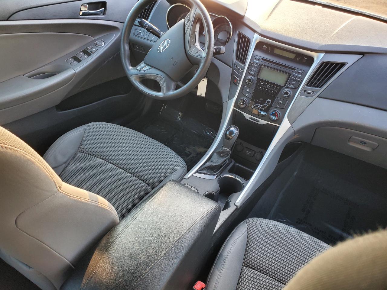 Hyundai Sonata 4dr Sdn 2.4L Auto GLS 2013