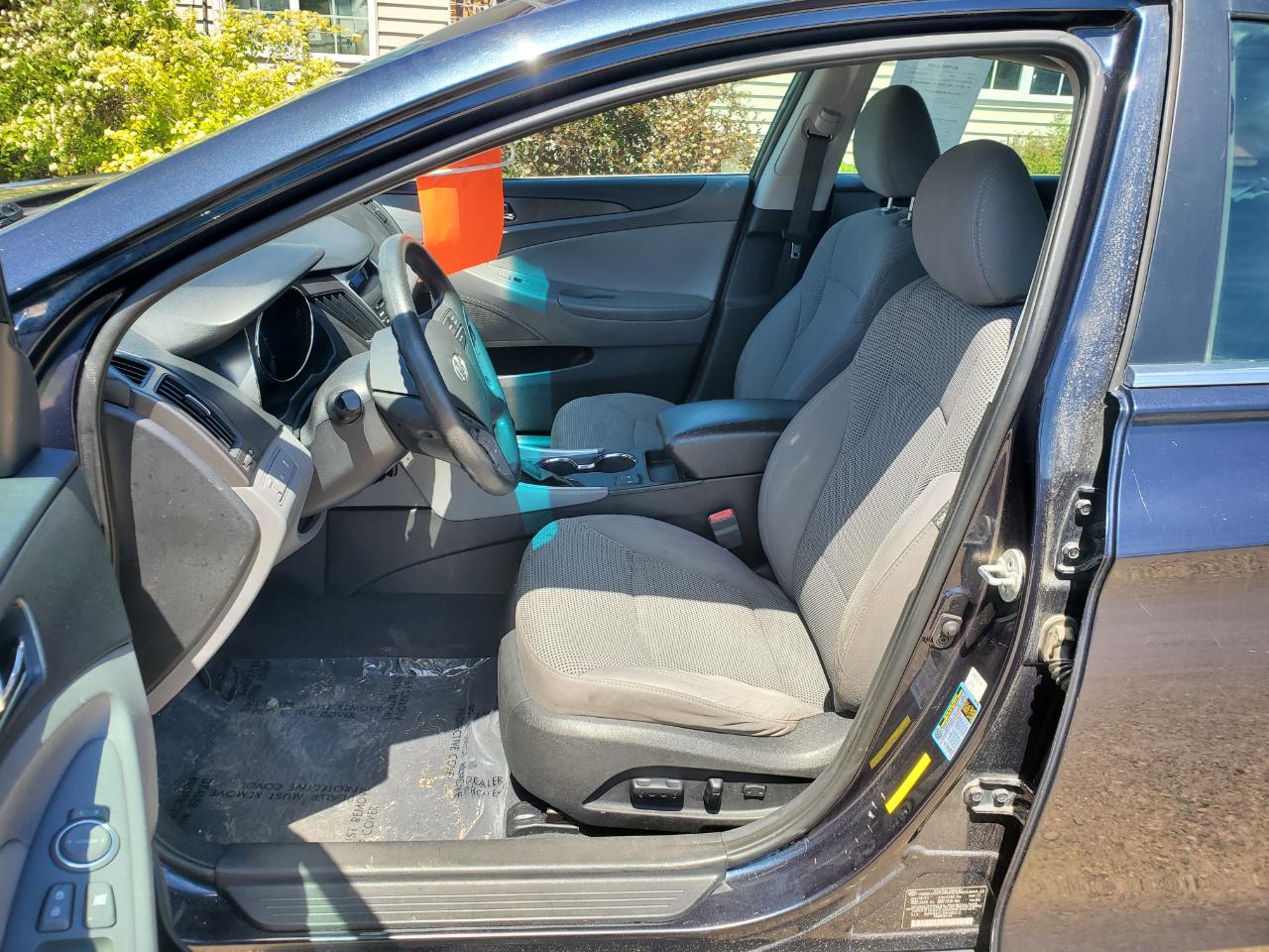 Hyundai Sonata 4dr Sdn 2.4L Auto GLS 2013