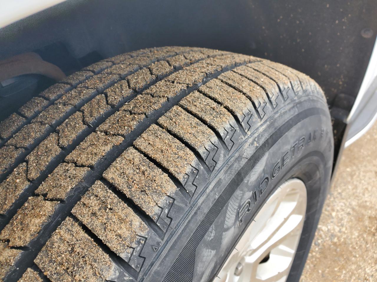 GMC Yukon XL 4WD 4dr SLT 2017