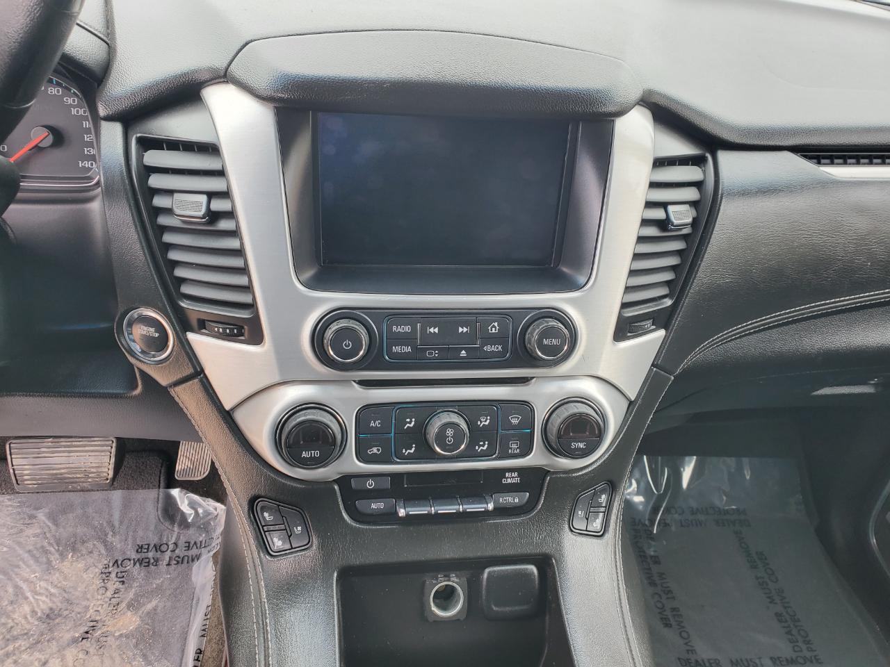 GMC Yukon XL 4WD 4dr SLT 2017