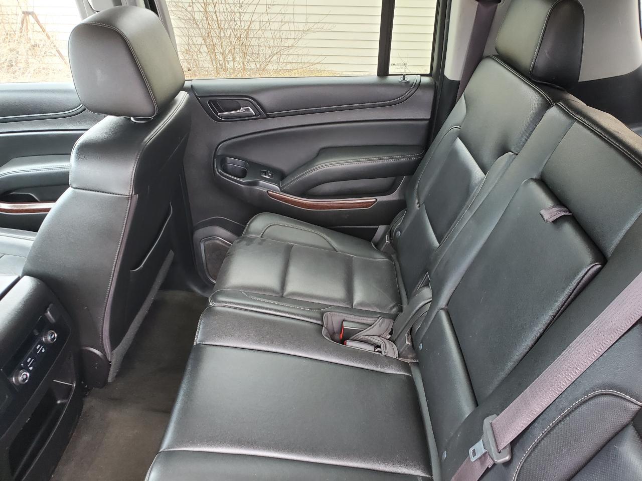 GMC Yukon XL 4WD 4dr SLT 2017