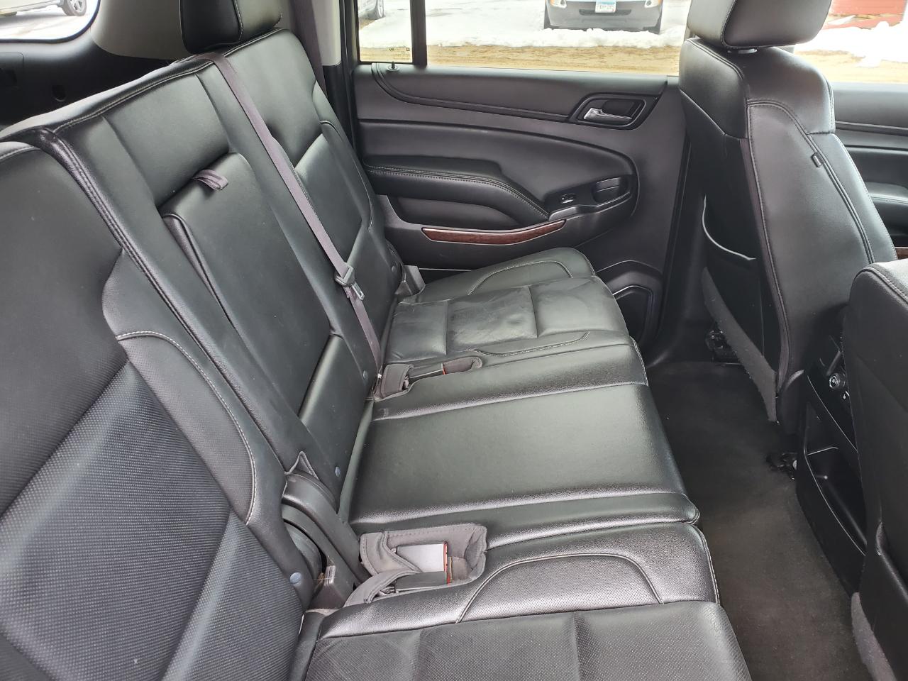 GMC Yukon XL 4WD 4dr SLT 2017