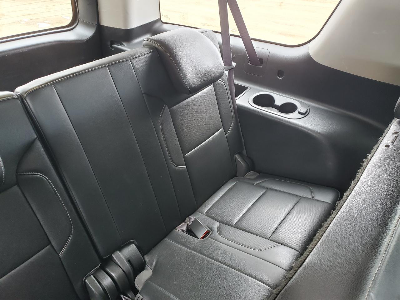 GMC Yukon XL 4WD 4dr SLT 2017