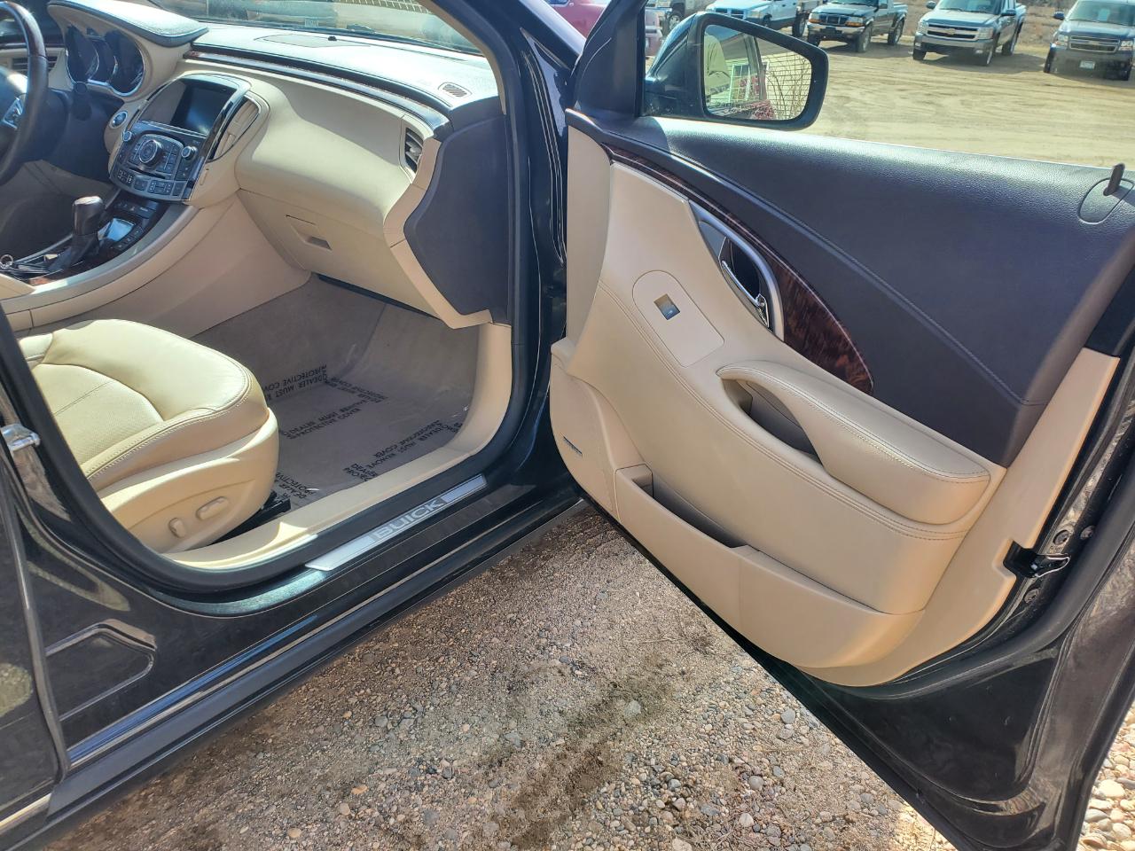 Buick LaCrosse 4dr Sdn Premium 2 AWD 2012