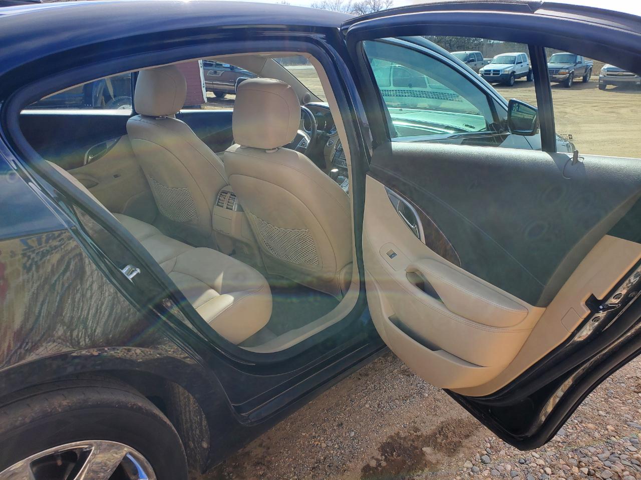 Buick LaCrosse 4dr Sdn Premium 2 AWD 2012