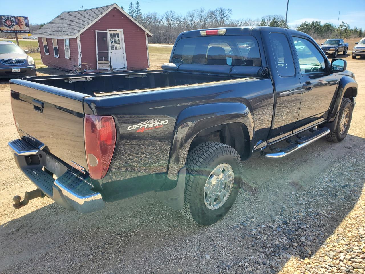 GMC Canyon 4WD Ext Cab 125.9" Work Truck 2007
