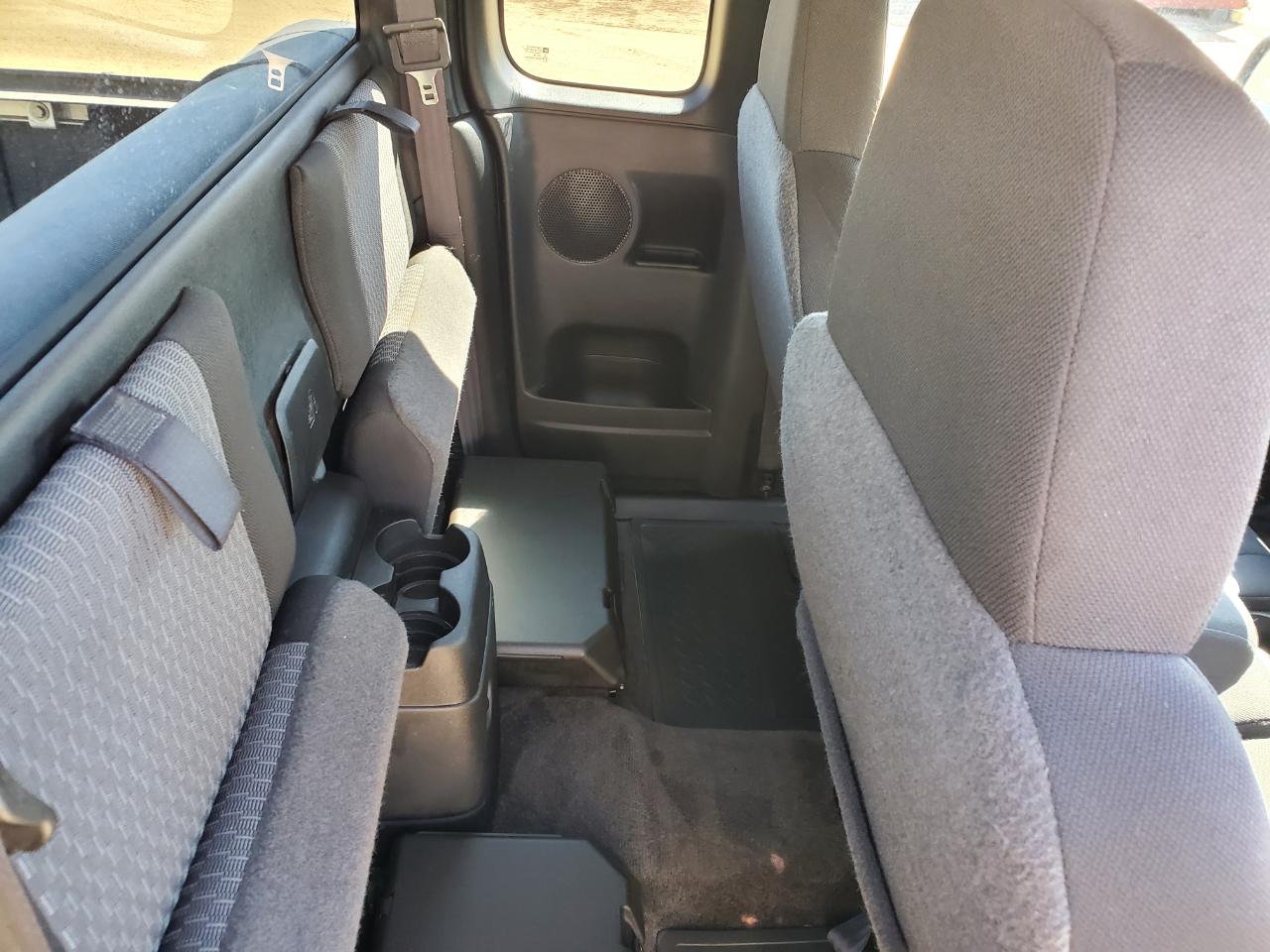 GMC Canyon 4WD Ext Cab 125.9" Work Truck 2007