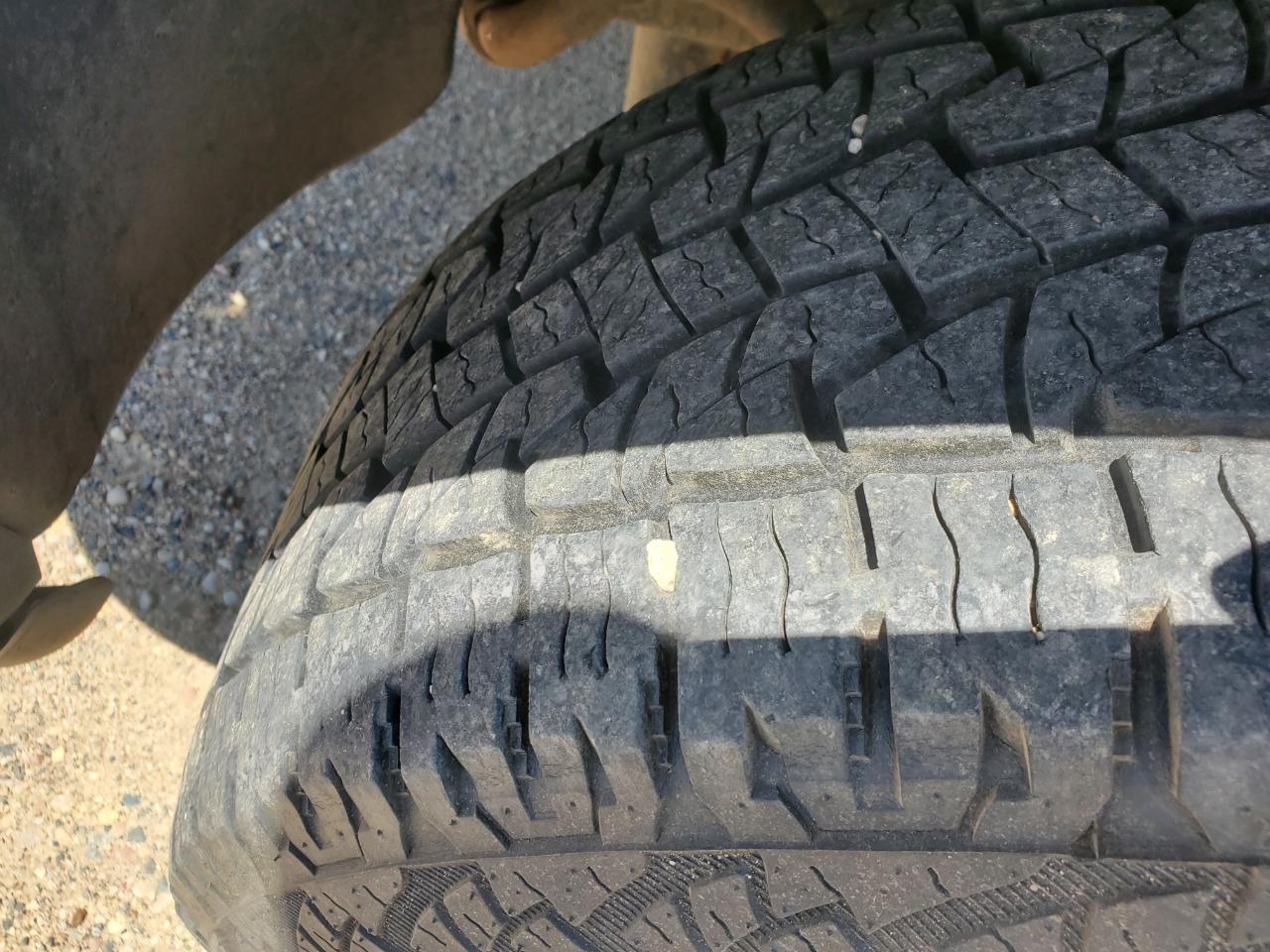 Dodge Ram 1500 4dr Quad Cab 140.5" WB 4WD ST 2005