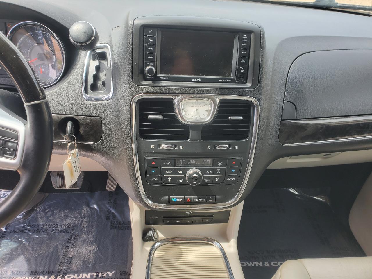 Chrysler Town & Country 4dr Wgn Limited 2014