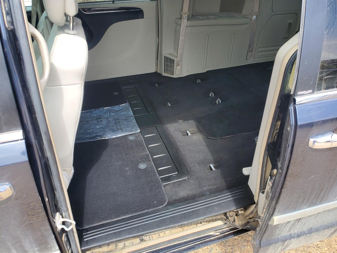 Chrysler Town & Country 4dr Wgn Limited 2014