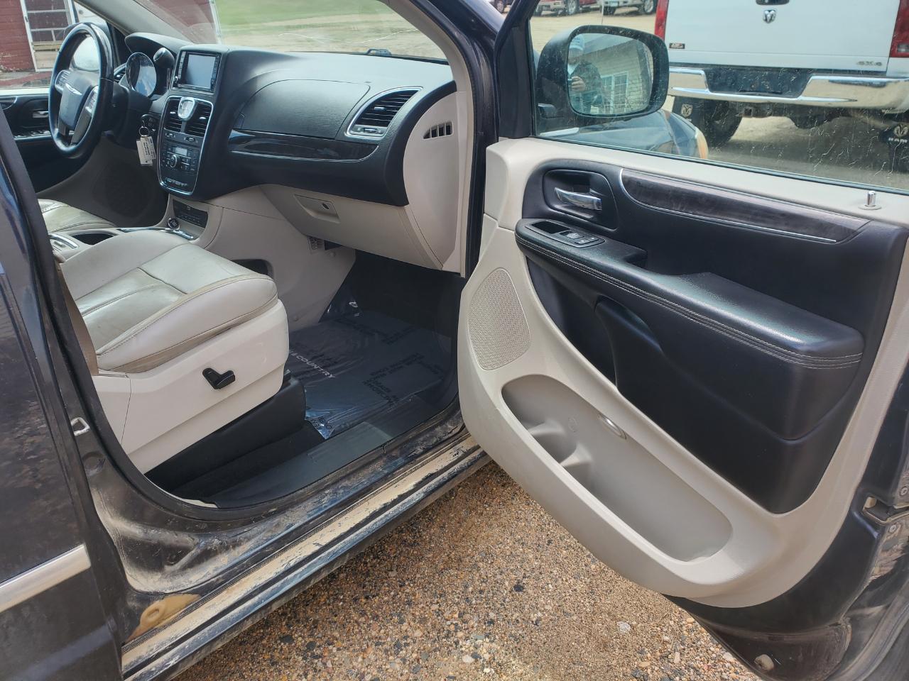 Chrysler Town & Country 4dr Wgn Limited 2014