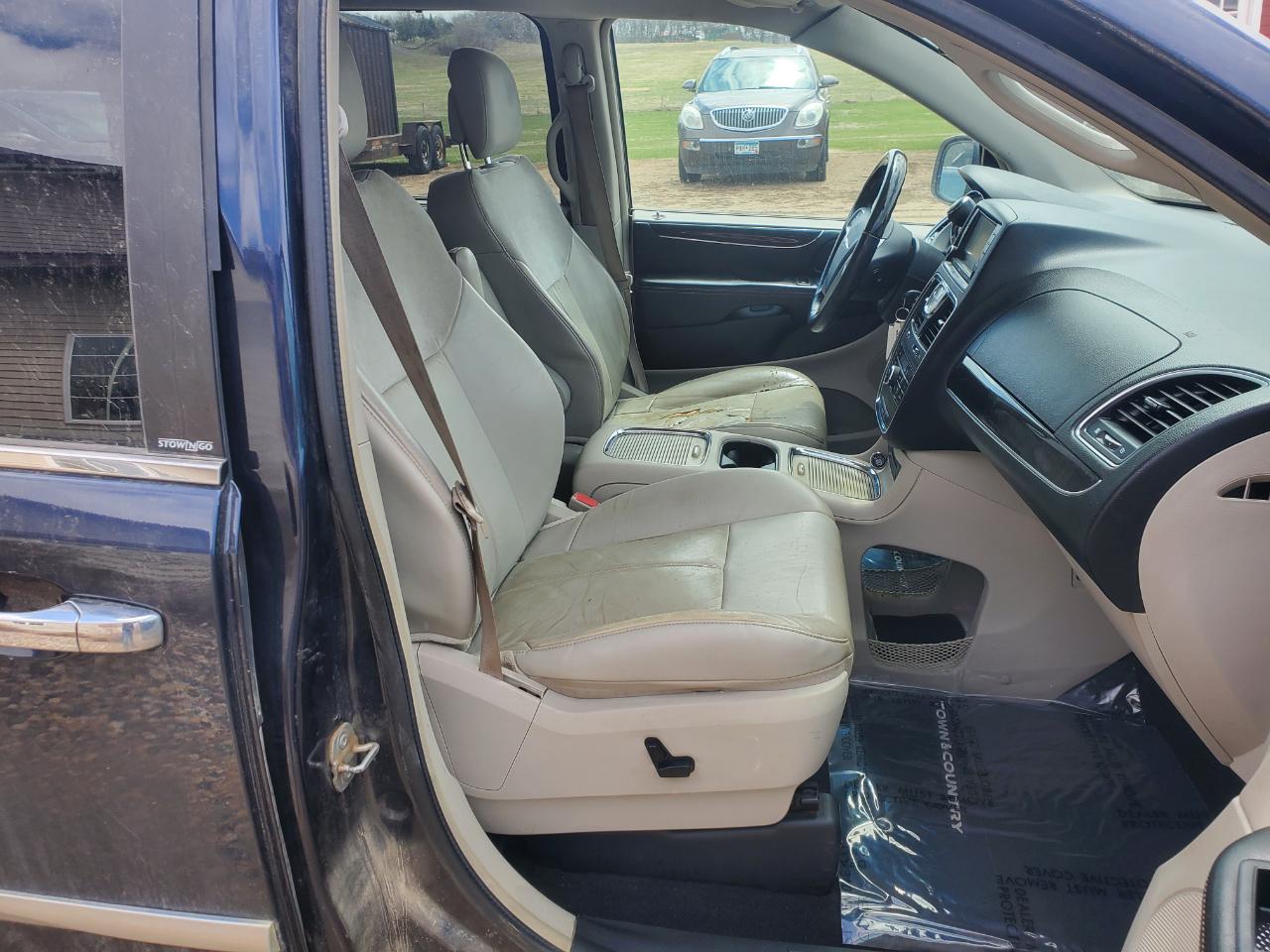 Chrysler Town & Country 4dr Wgn Limited 2014