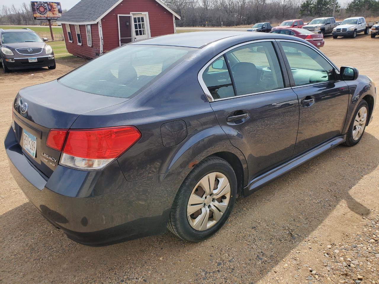 Subaru Legacy 4dr Sdn H4 Auto 2.5i 2010