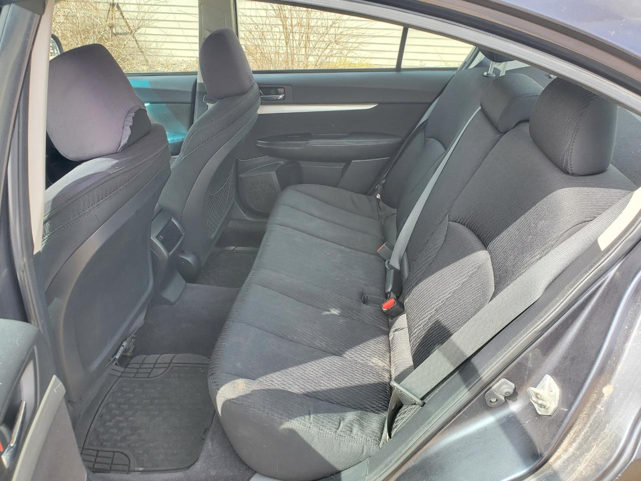 Subaru Legacy 4dr Sdn H4 Auto 2.5i 2010