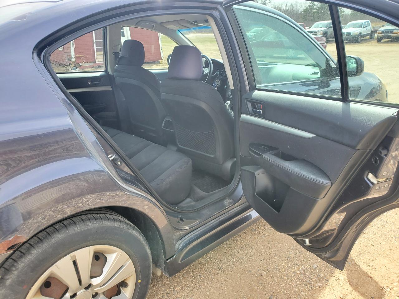 Subaru Legacy 4dr Sdn H4 Auto 2.5i 2010