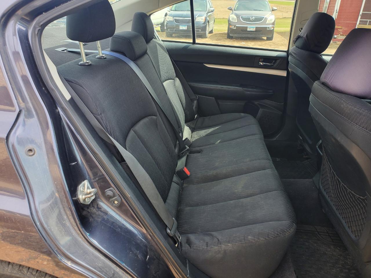 Subaru Legacy 4dr Sdn H4 Auto 2.5i 2010