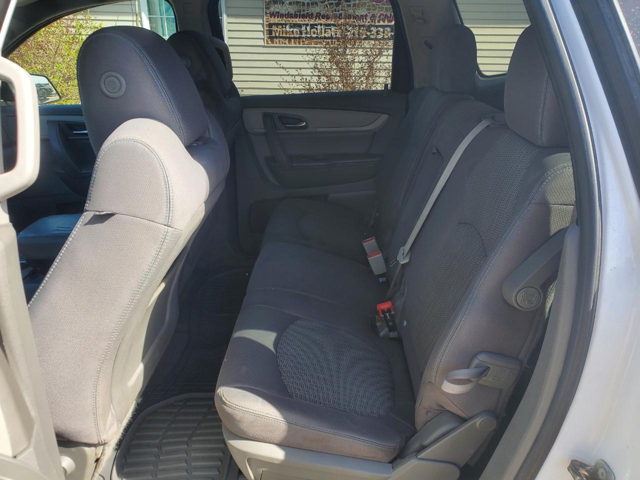 Chevrolet Traverse FWD 4dr LS w/1LS 2016
