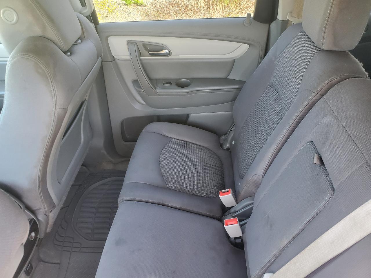 Chevrolet Traverse FWD 4dr LS w/1LS 2016