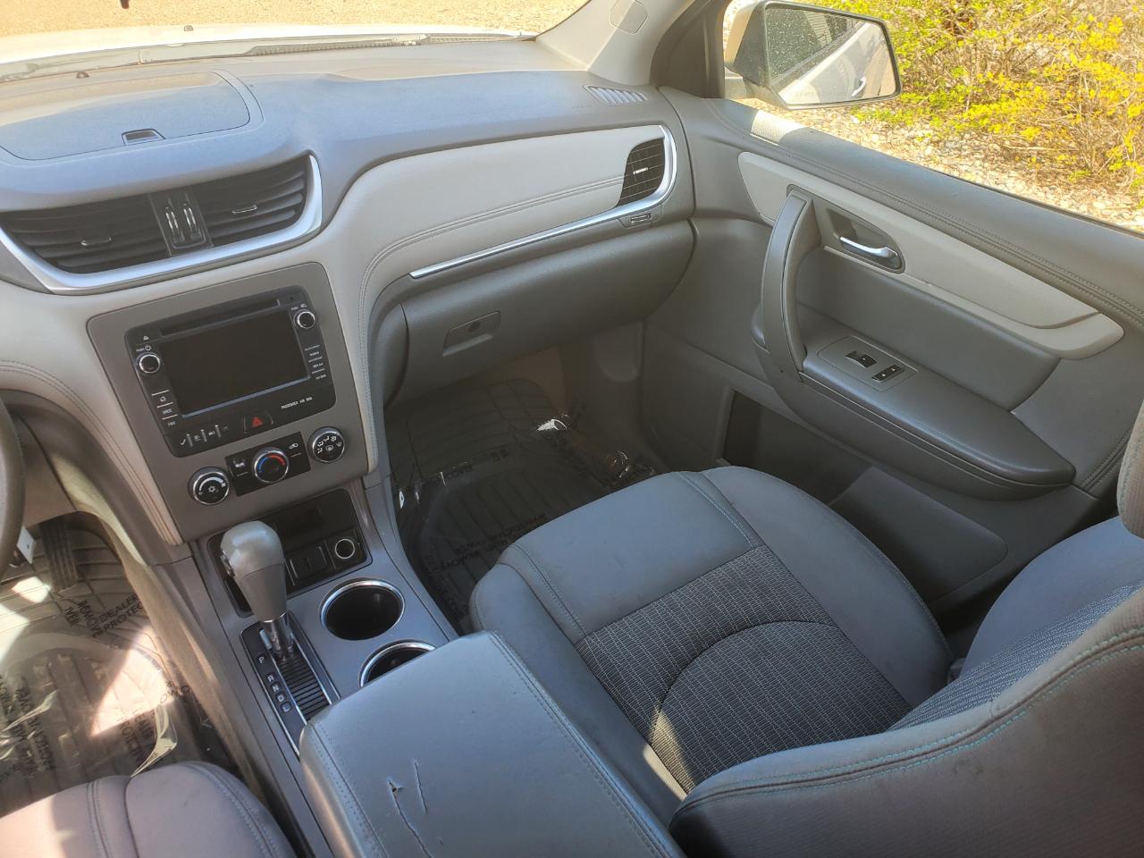 Chevrolet Traverse FWD 4dr LS w/1LS 2016