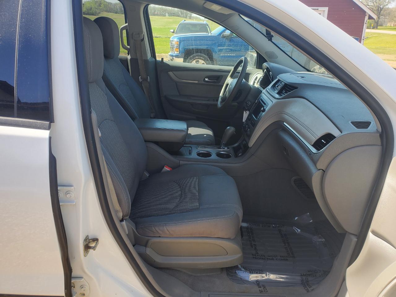 Chevrolet Traverse FWD 4dr LS w/1LS 2016