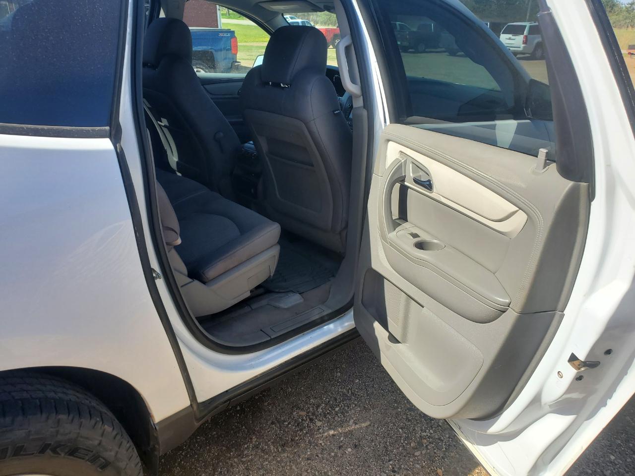 Chevrolet Traverse FWD 4dr LS w/1LS 2016
