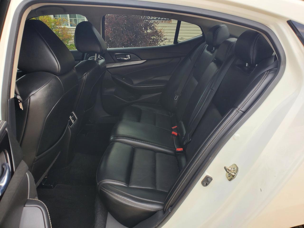 Nissan Maxima SV 3.5L 2018