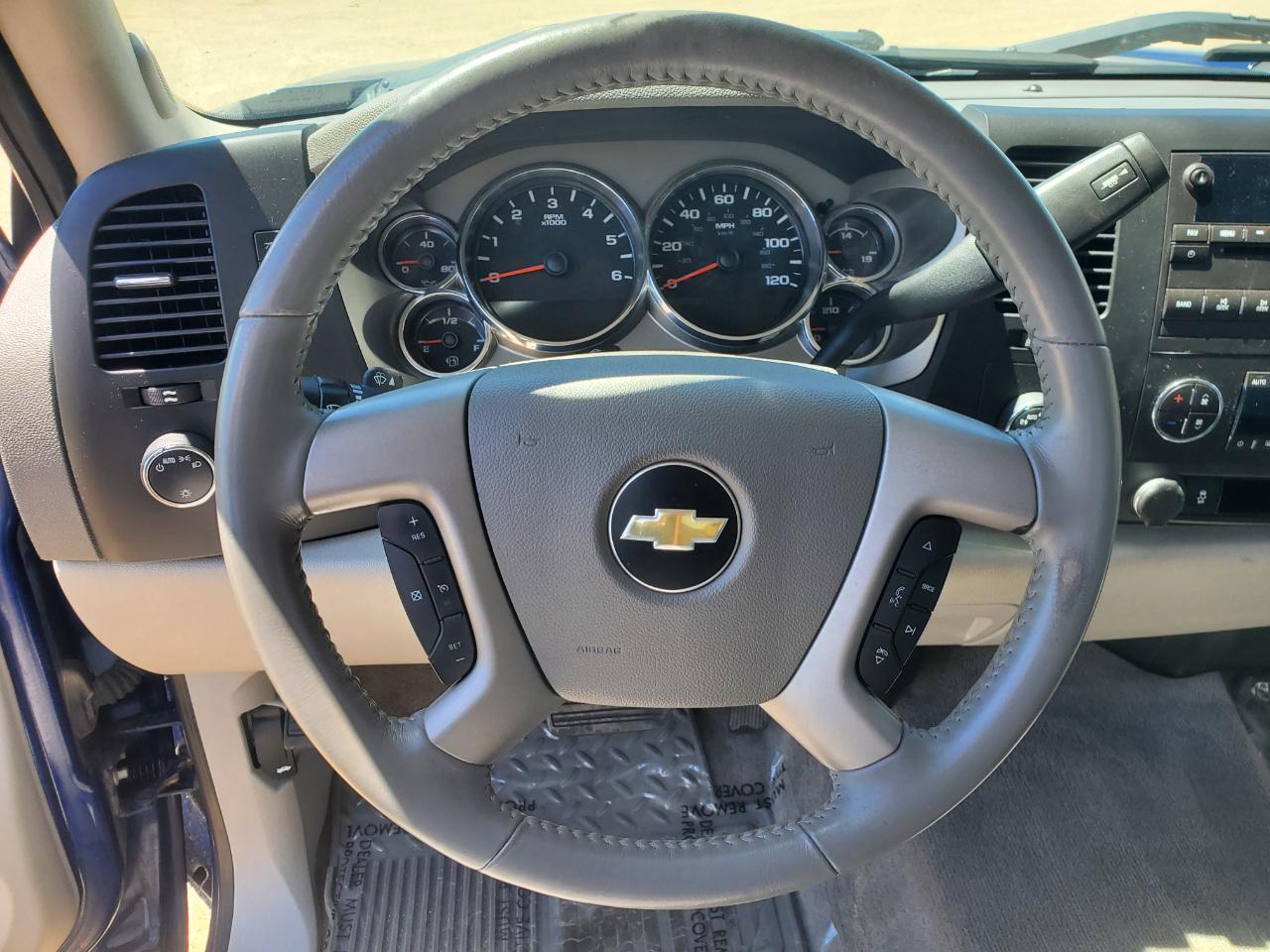 Chevrolet Silverado 1500 4WD Ext Cab 143.5" LT 2013